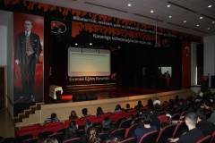 Evrensel Kolej